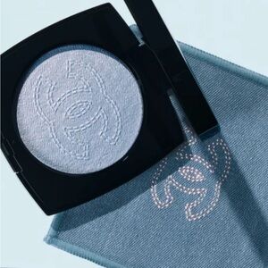 Authentic, limited edition Coco DENIM illuminating powder, brand new condition